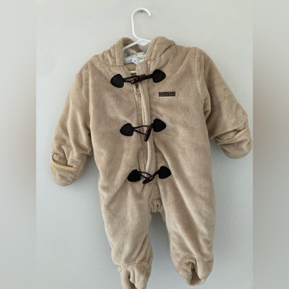 💥 Baby Calvin Klein Gender Neutral Snowsuit size 3-6 Months